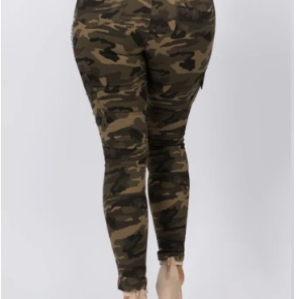 Plus Size High Waist Skinny Pants - Picture 2 of 3